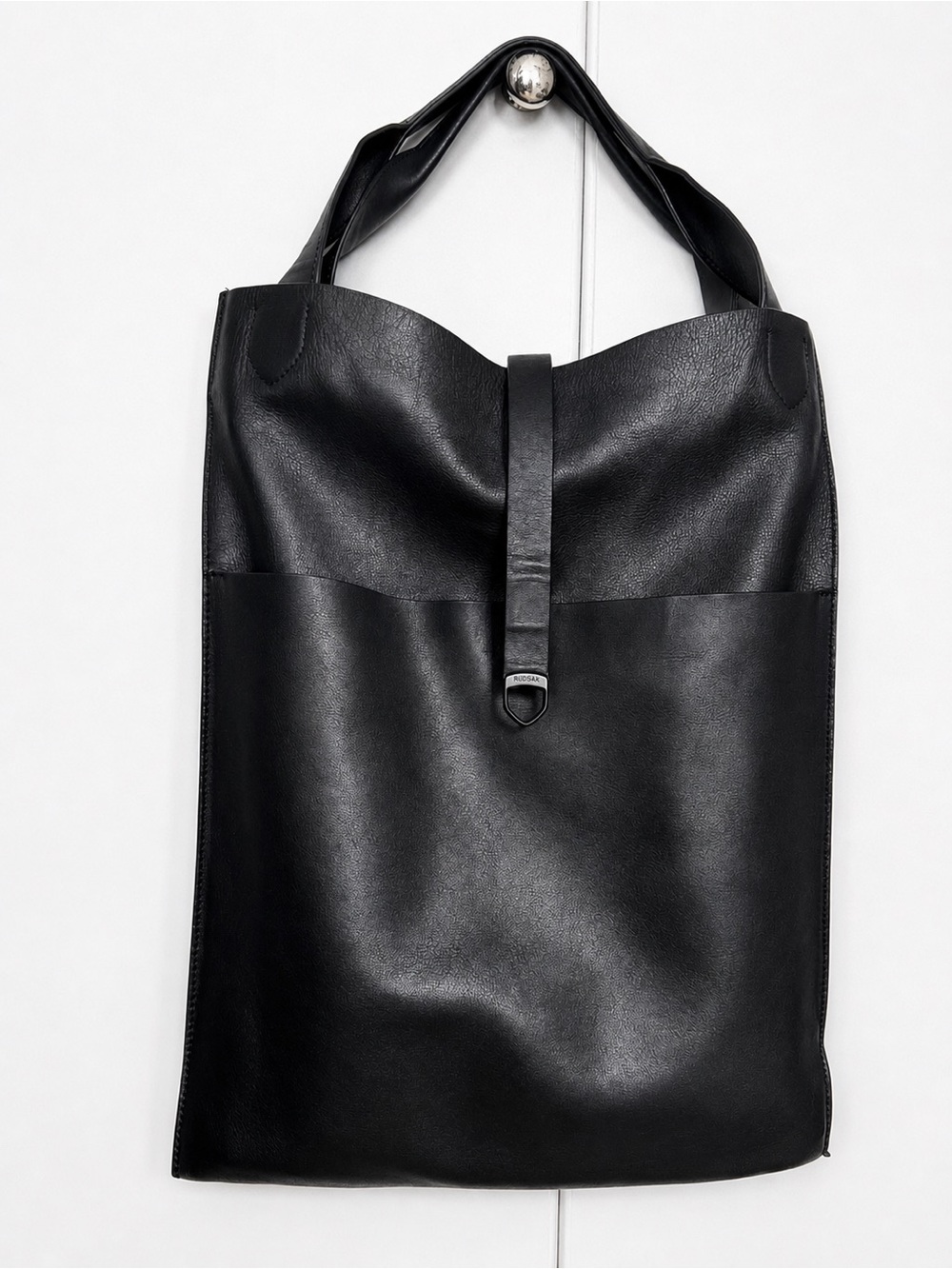 🇨🇦 Rudsak Black Minimalist Leather Tote Bag | Sleek everyday shoulder bag
